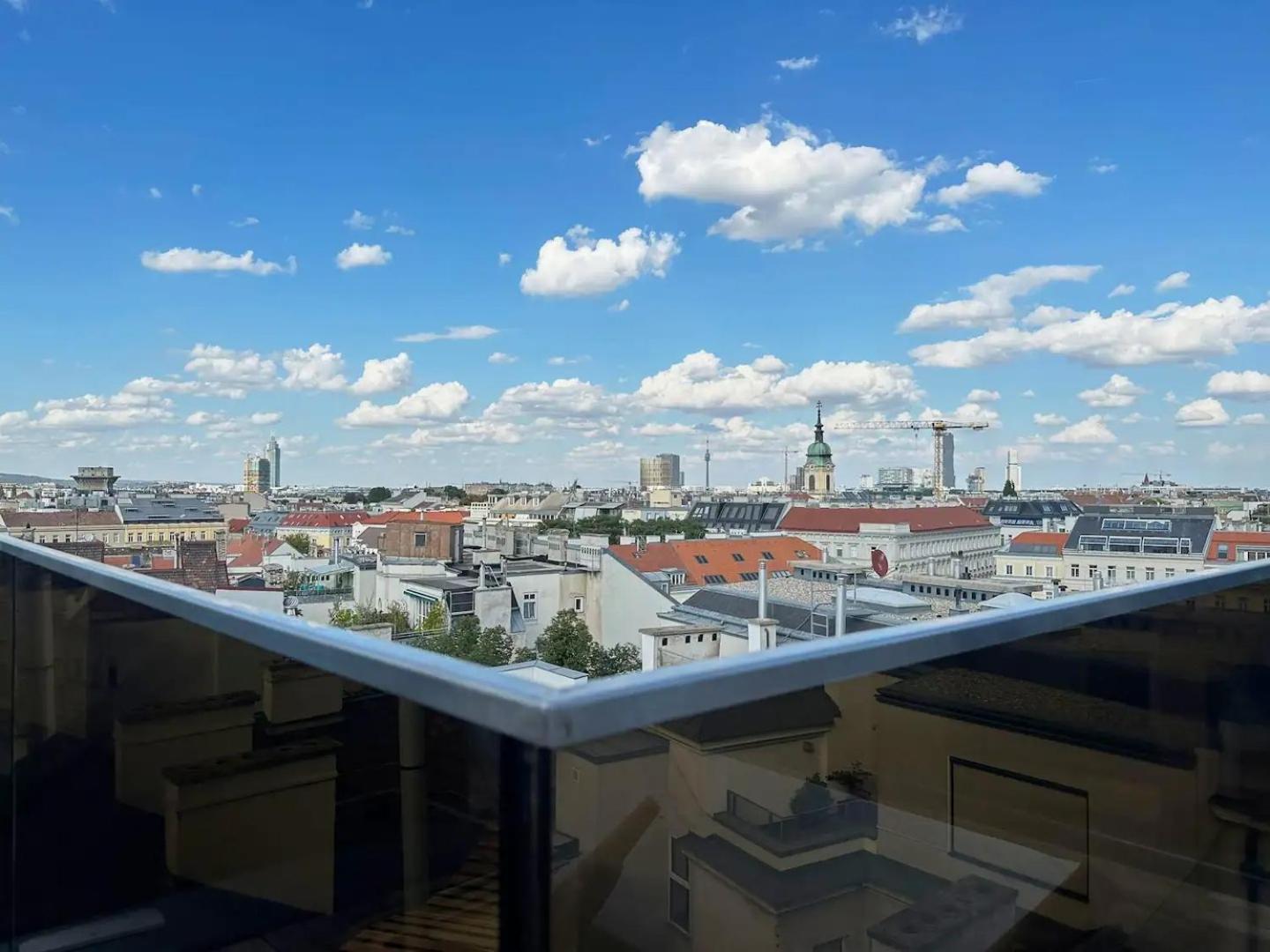 Next To Augarten I Penthouse I Rooftop Terrace I Appartement